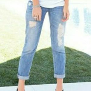 LC Distressed Boyfriend Jeans